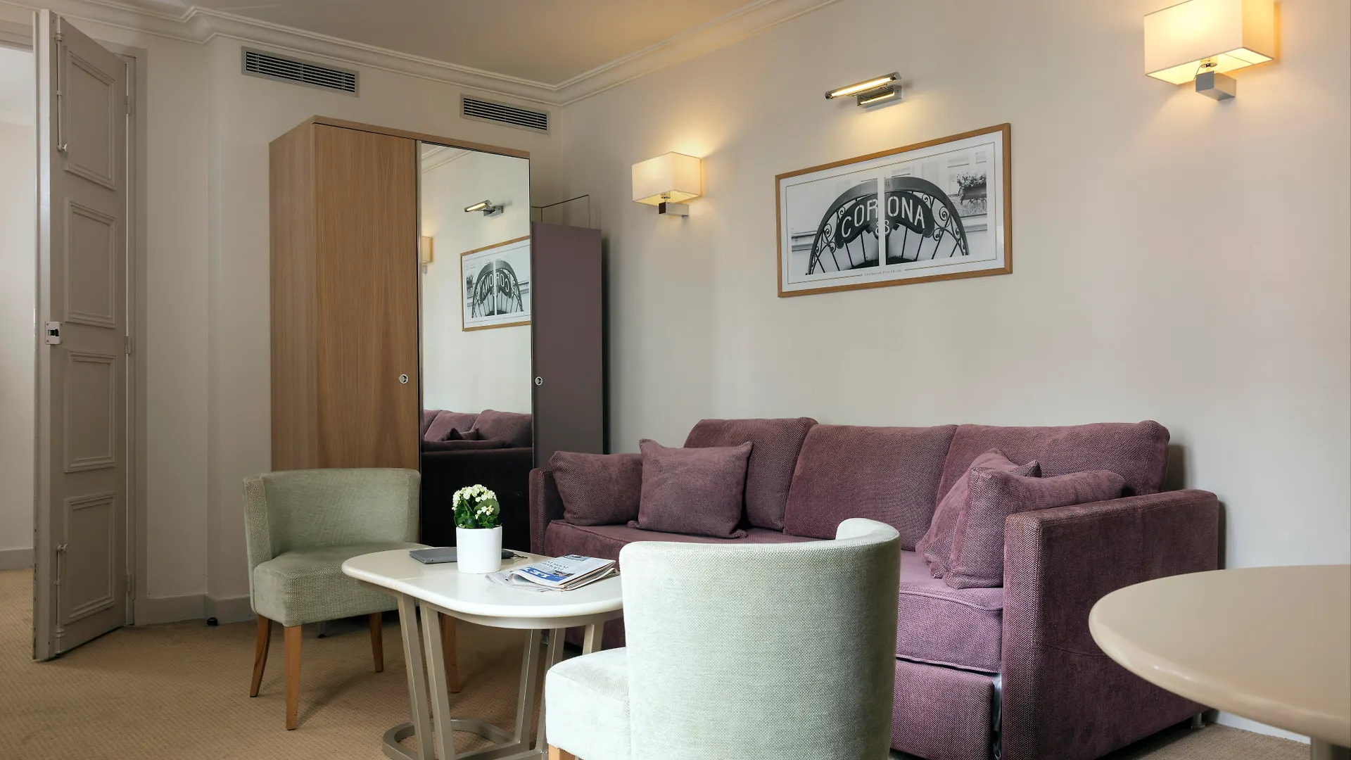 Leonardo Boutique Opera 4*
