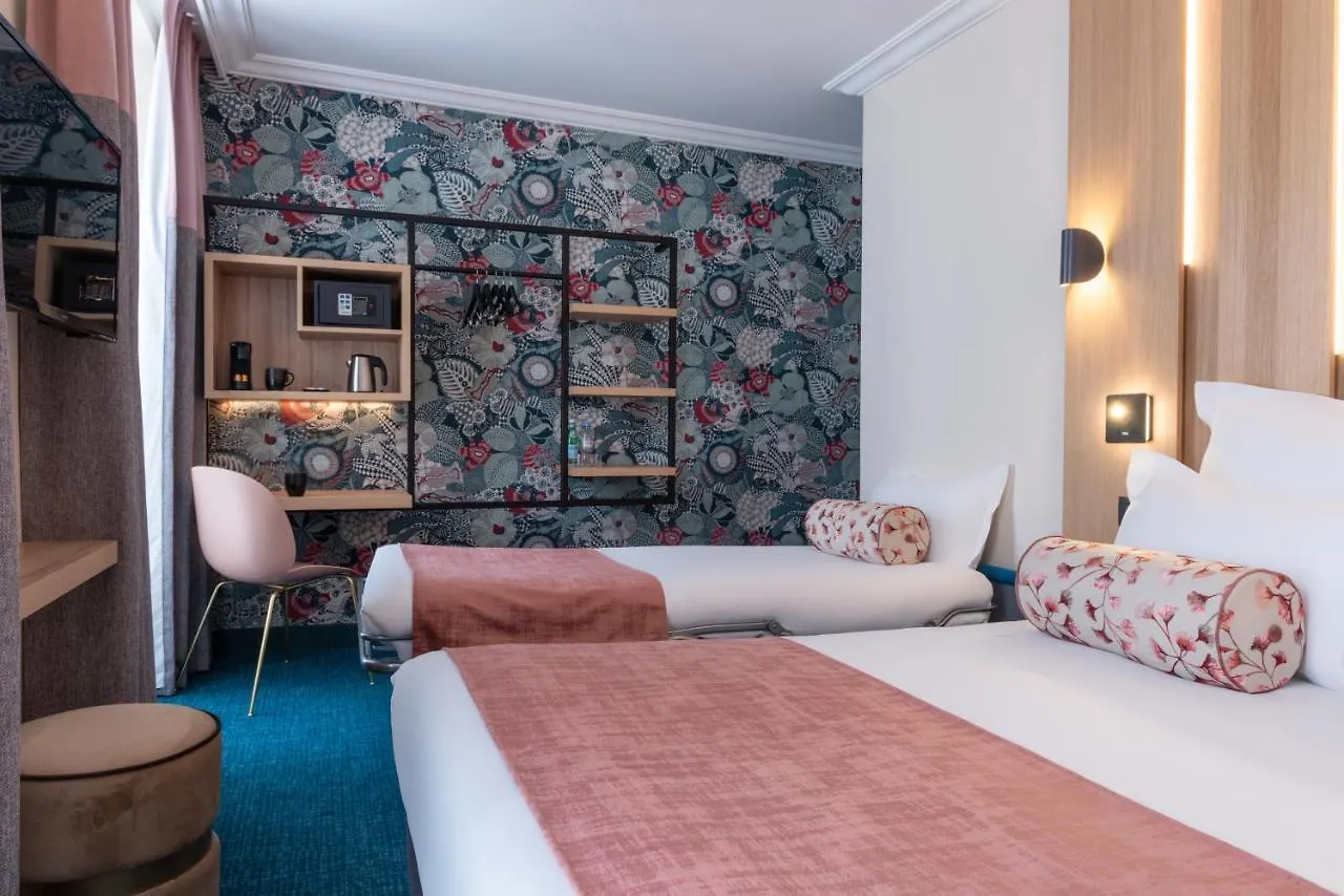 Отель Leonardo Boutique Opera 4*