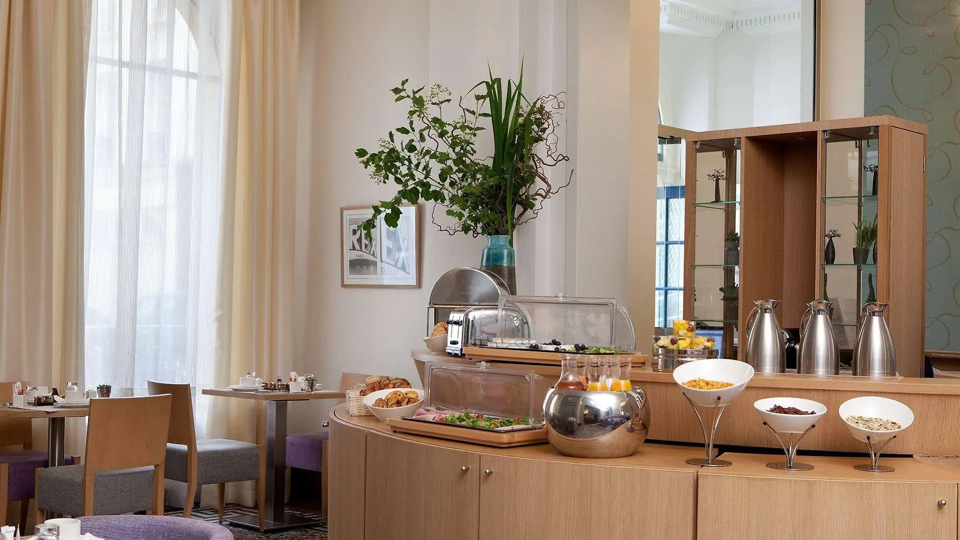 Opera Hotel