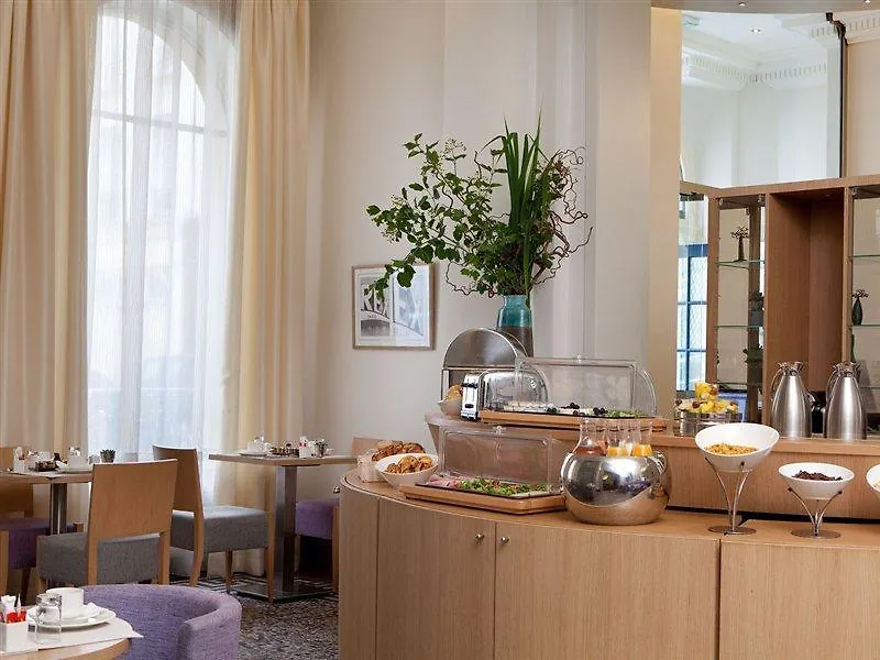 Opera Hotel