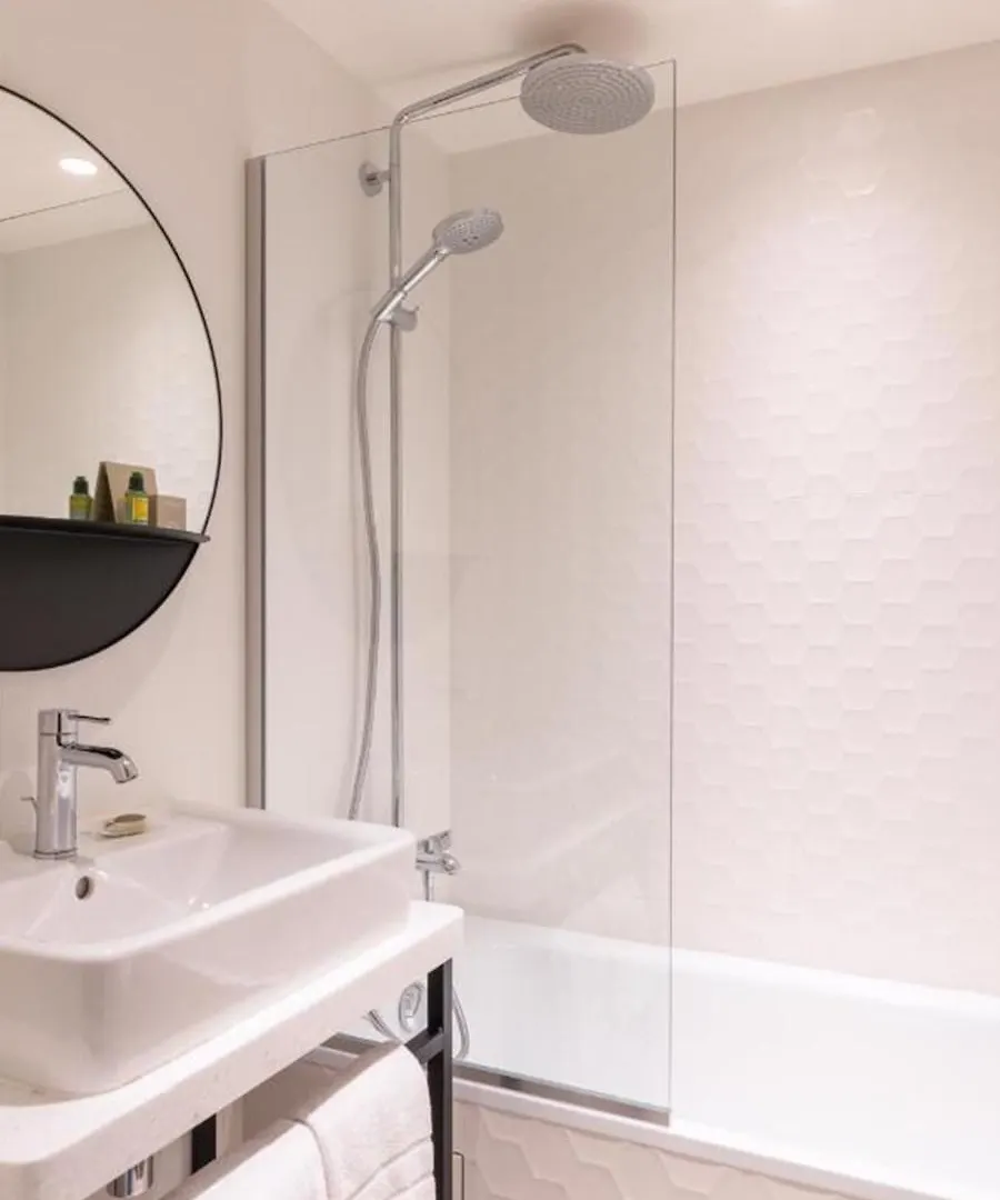 Leonardo Boutique Opera Hotel 4*