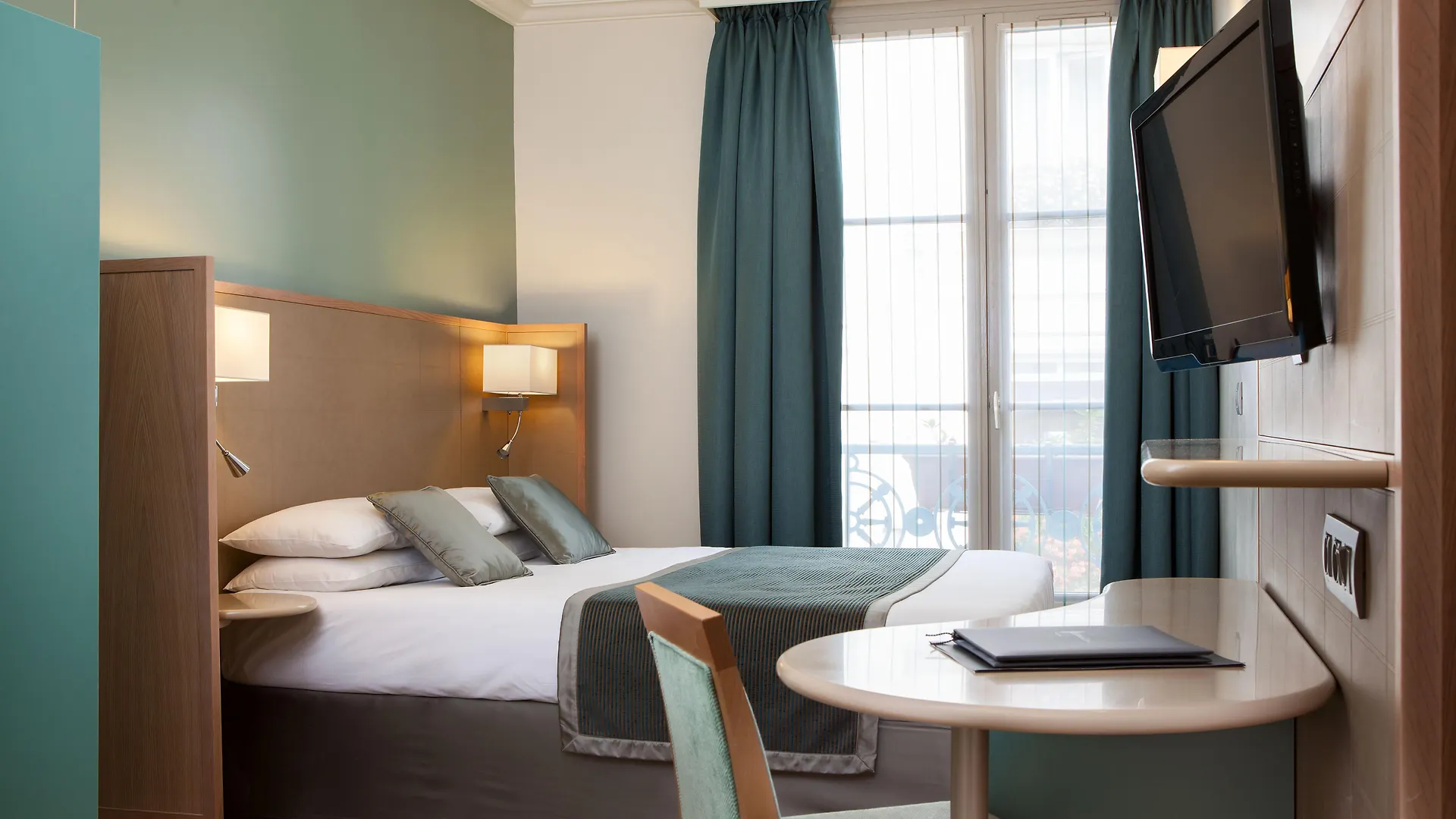 Leonardo Boutique Opera 4* Paris