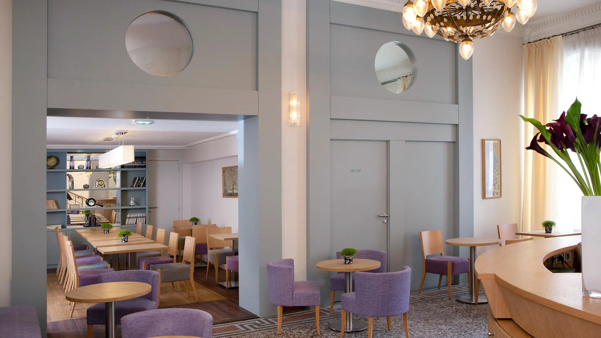 Hotel Leonardo Boutique Opera 4*