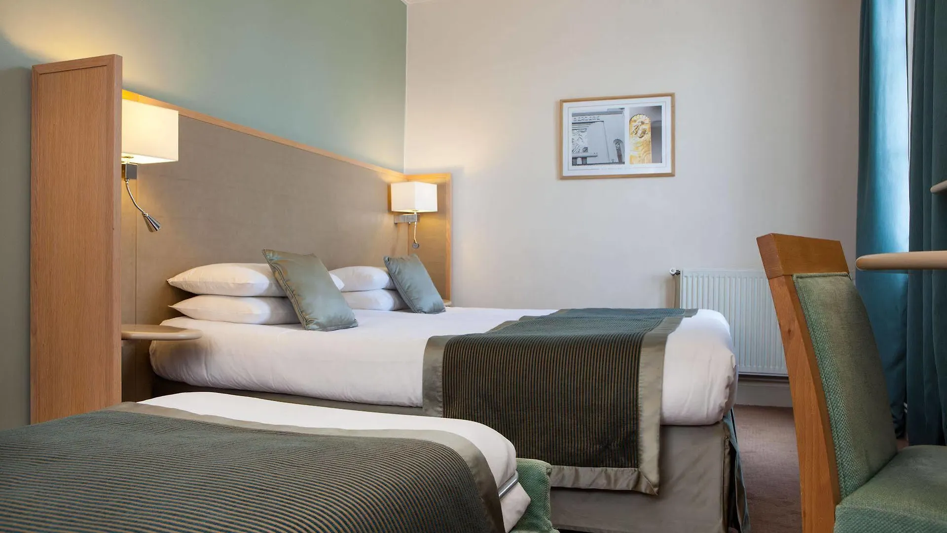 Hotel Leonardo Boutique Opera 4*